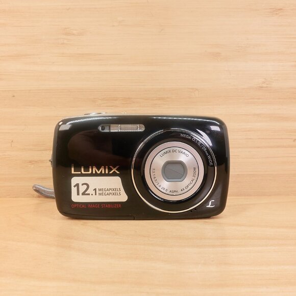Panasonic Lumix DMC-S1 / 12.1MP Compact Digital Camera / Black - Picture 3 of 7